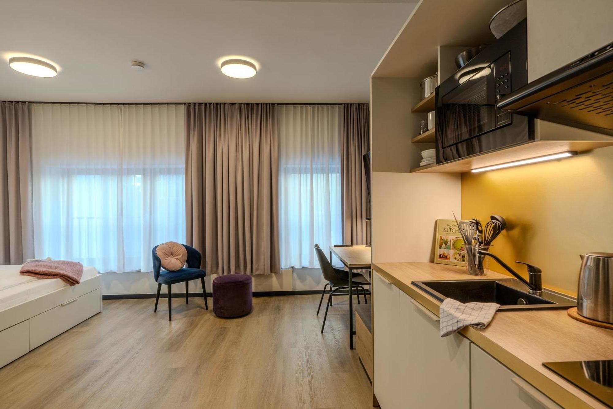 Готель The Base Berlin One Екстер'єр фото