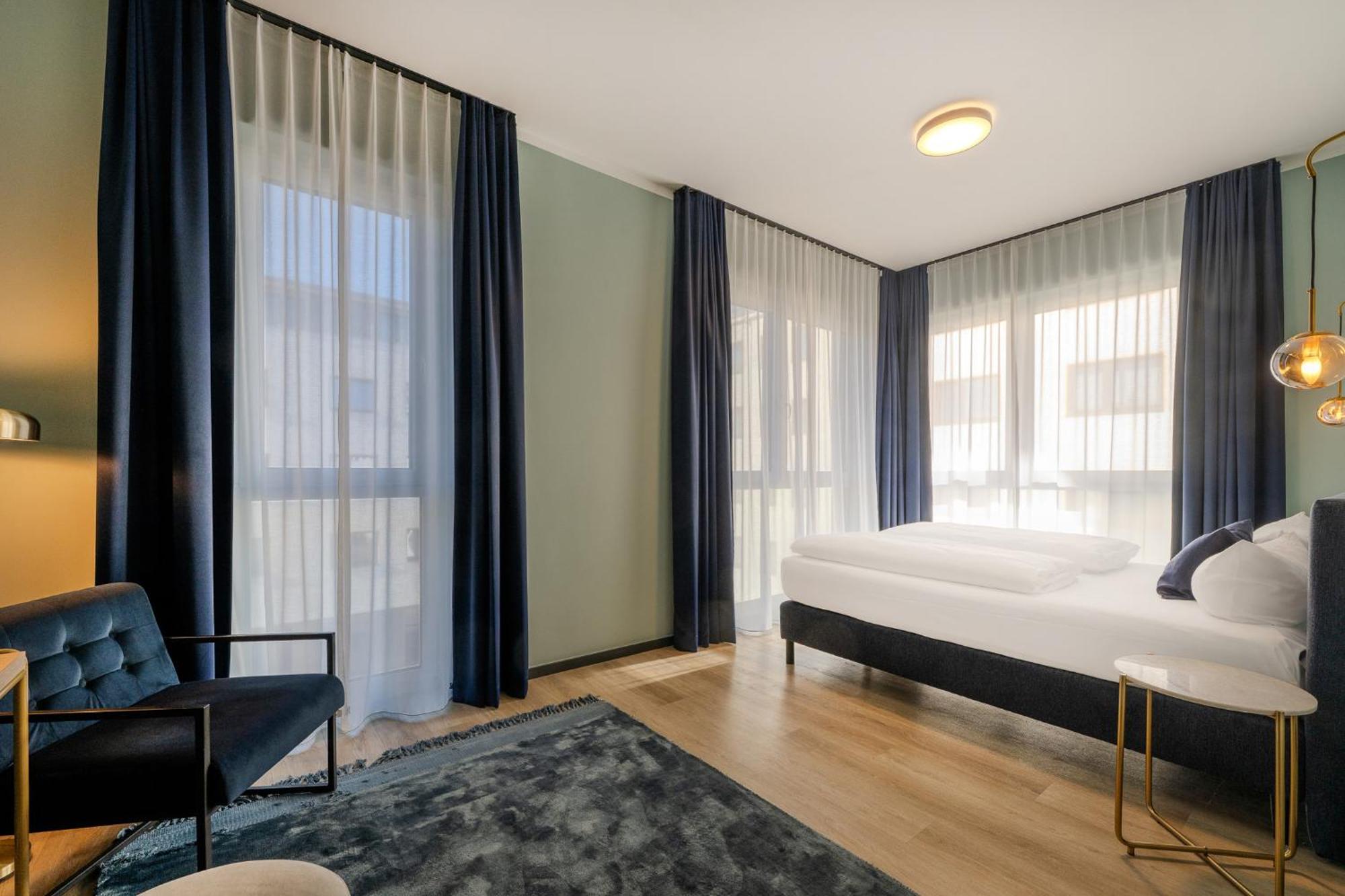 Готель The Base Berlin One Екстер'єр фото
